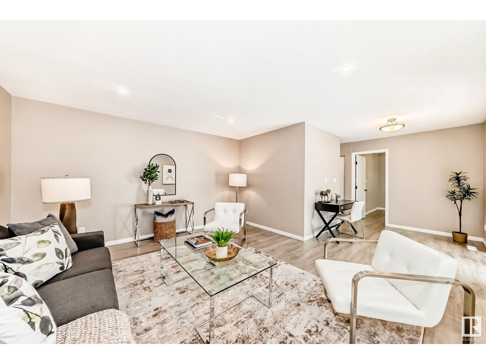 #6 - 4630 17 AV NW Image 22