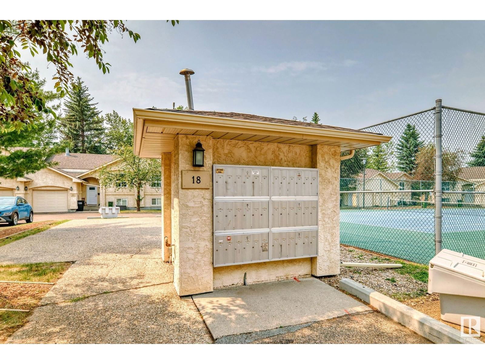 #6 - 4630 17 AV NW Image 50