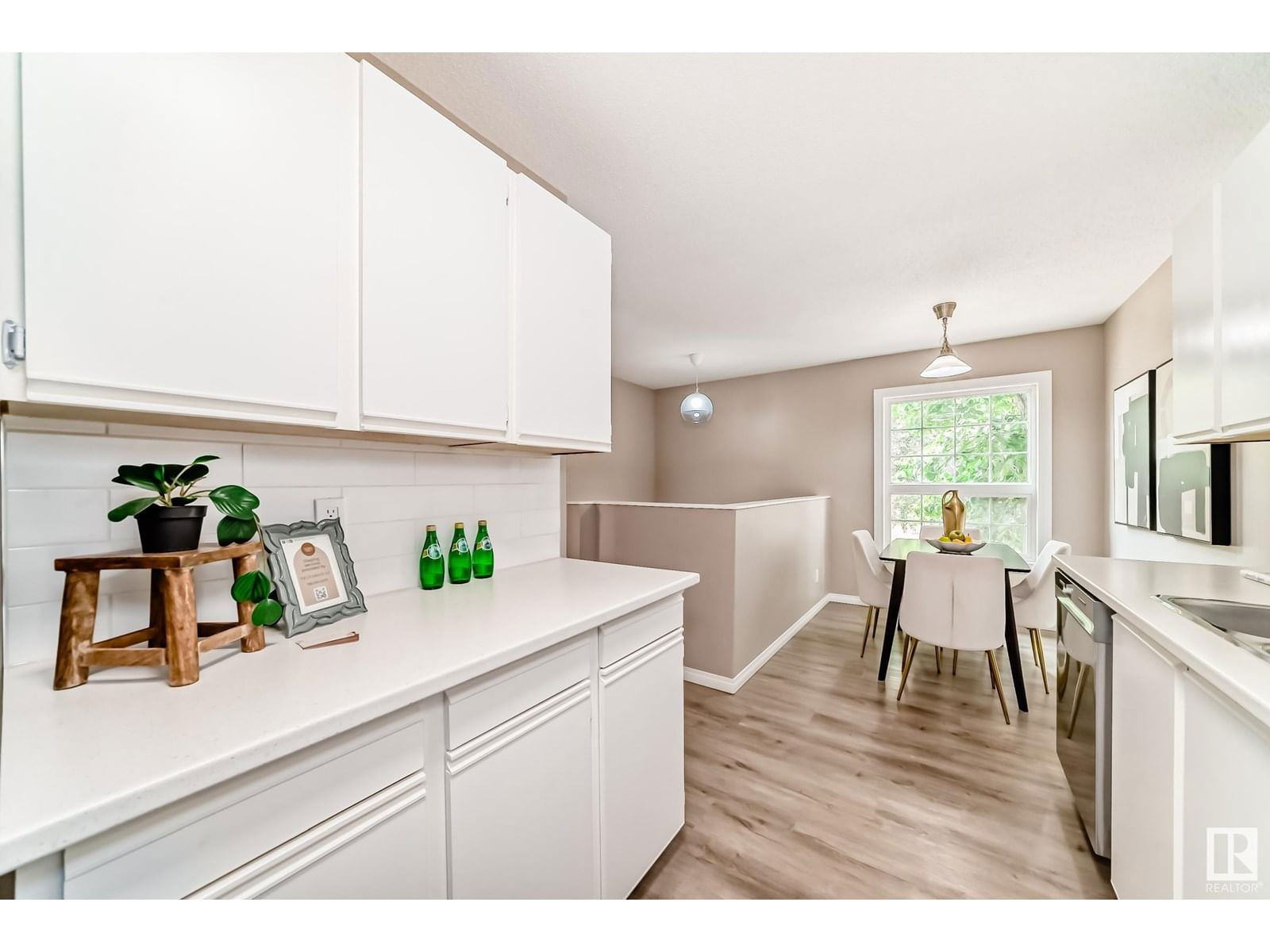 #6 - 4630 17 AV NW Image 6
