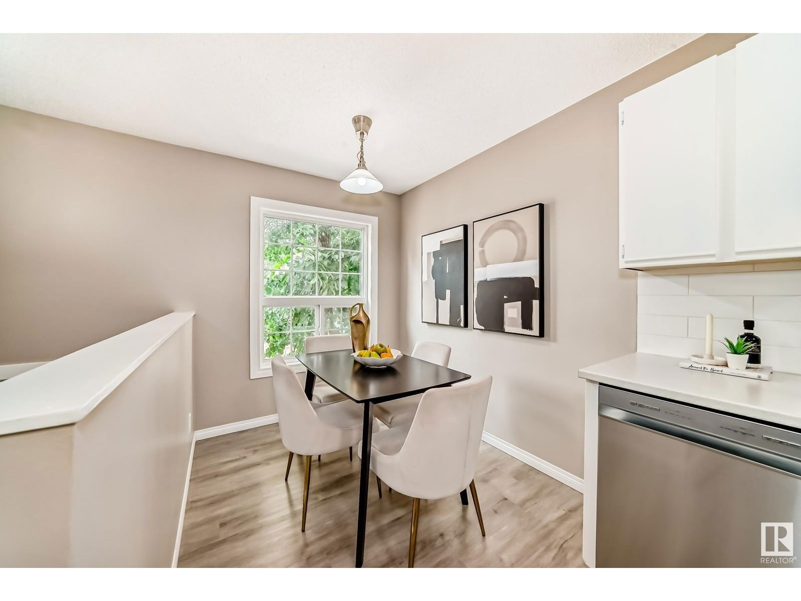 #6 - 4630 17 AV NW Image 9