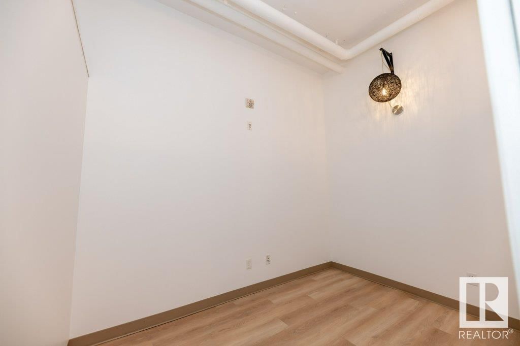 #308 - 10024 JASPER AVE Image 15