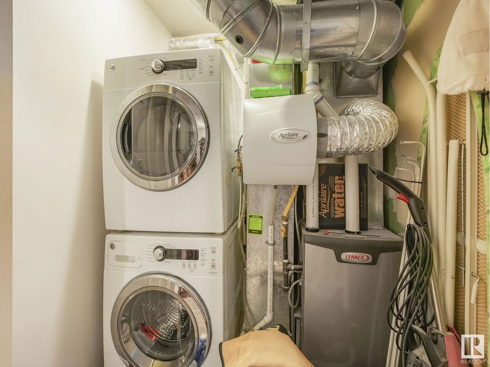 11443 105 ST Image 38