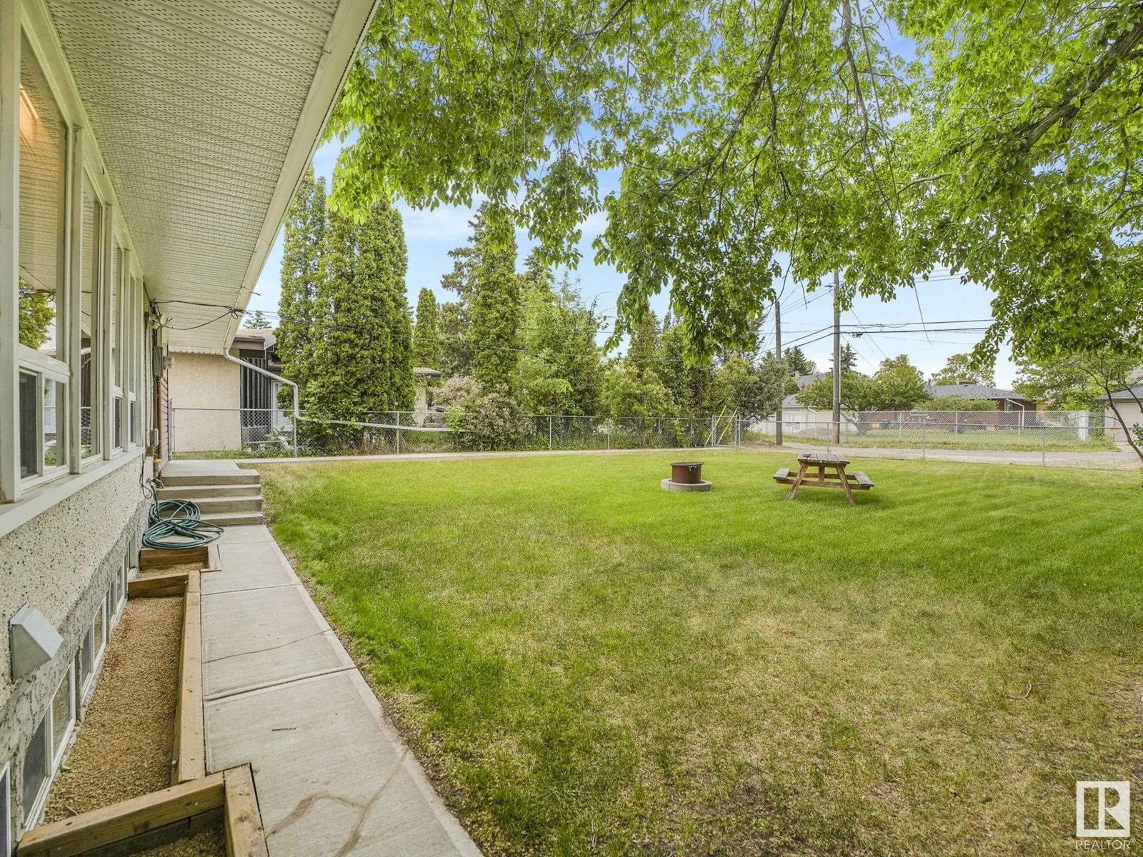 11443 105 ST Image 42