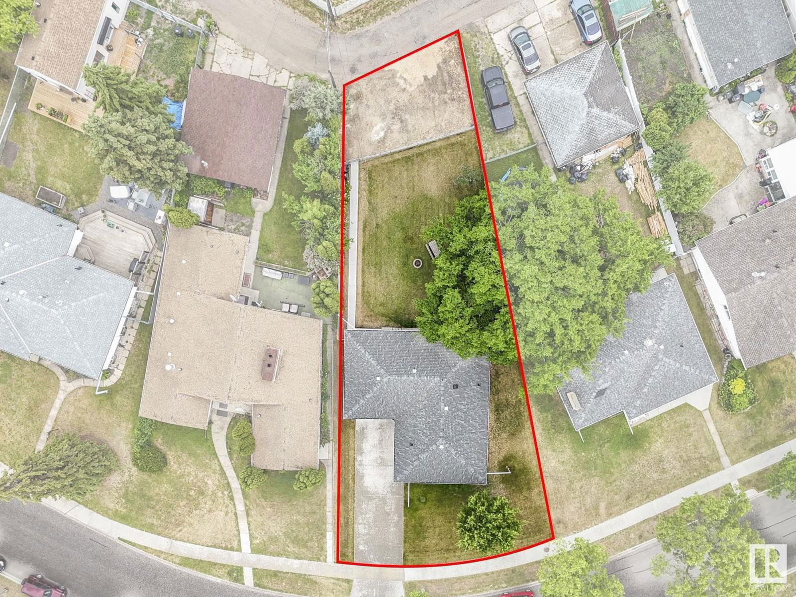 11443 105 ST Image 48