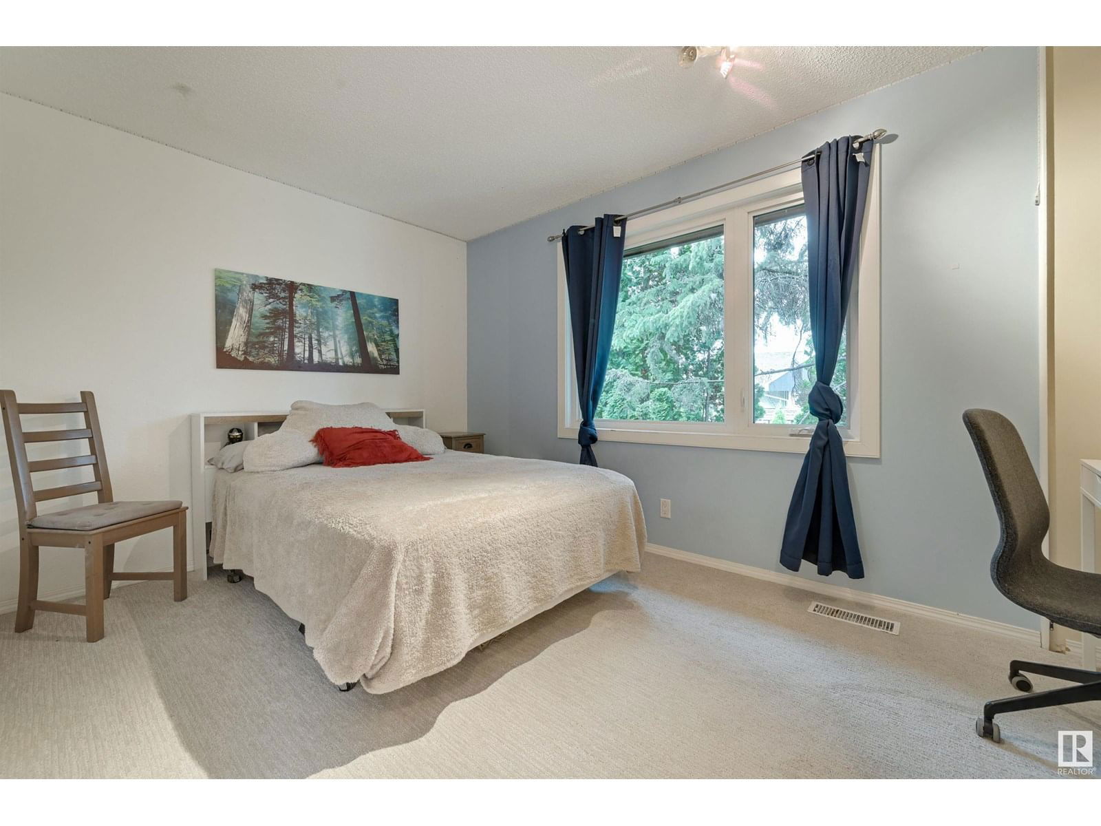 188 QUESNELL CR Image 22