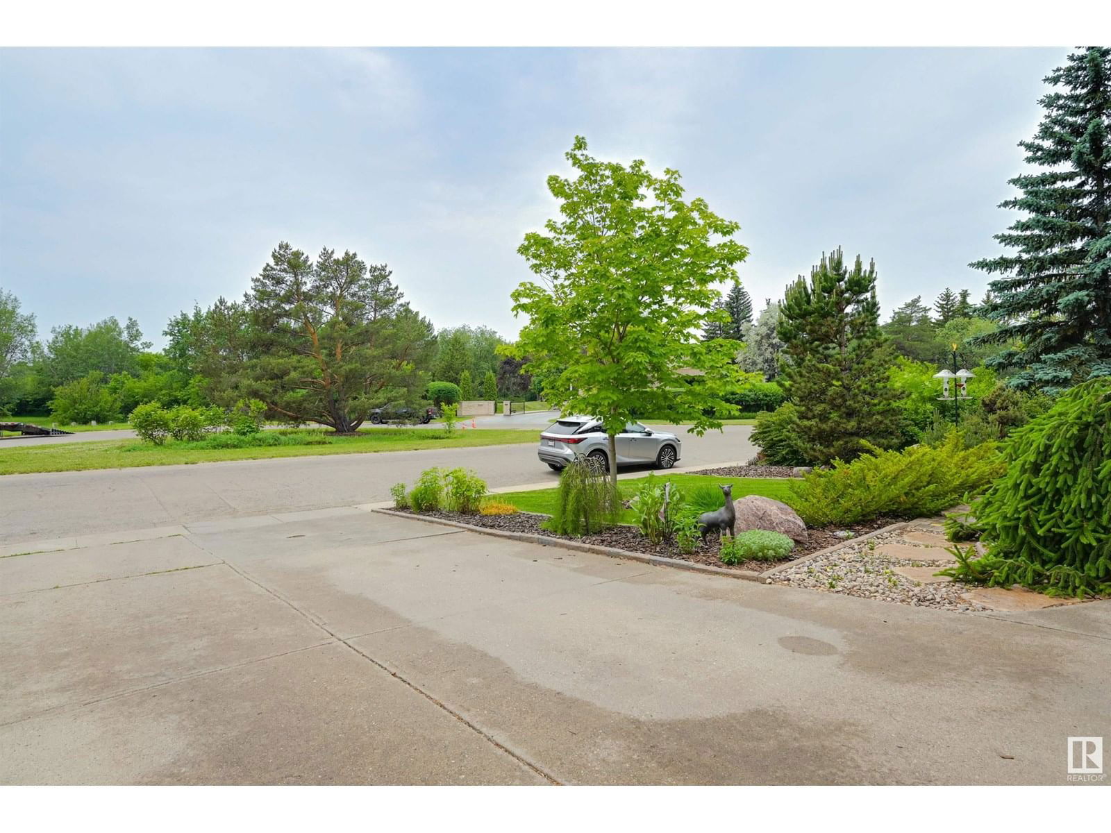188 QUESNELL CR Image 4