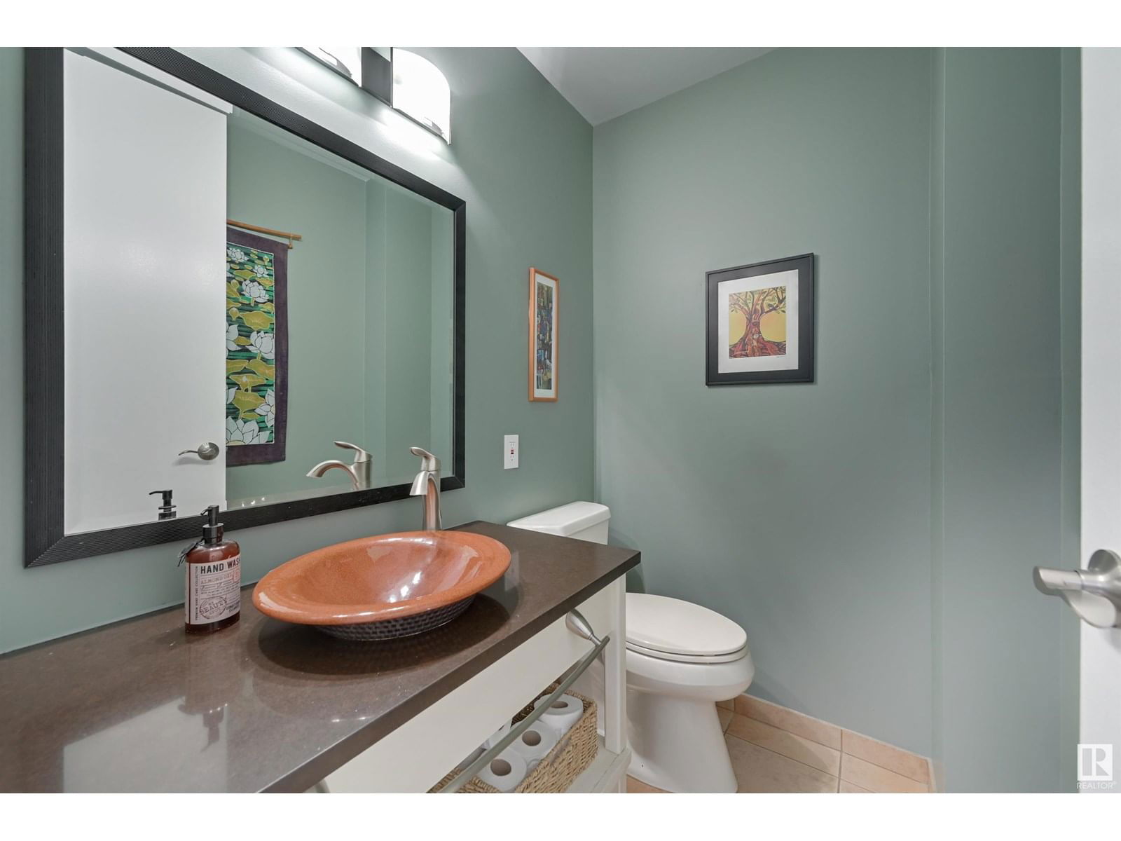 188 QUESNELL CR Image 41
