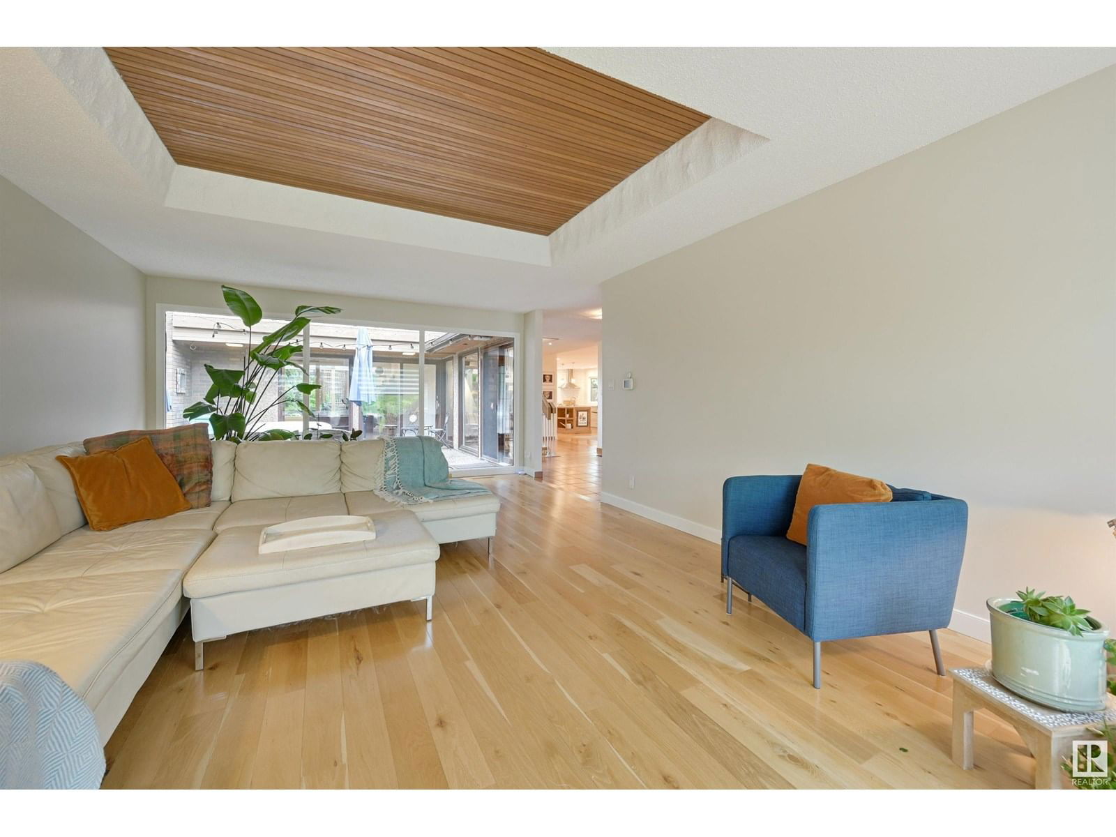 188 QUESNELL CR Image 8