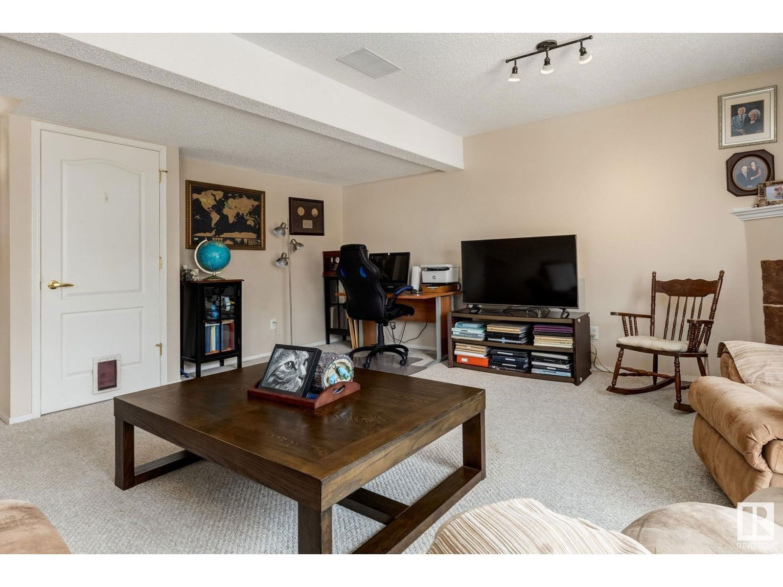 106 CAMPBELL RD Image 25