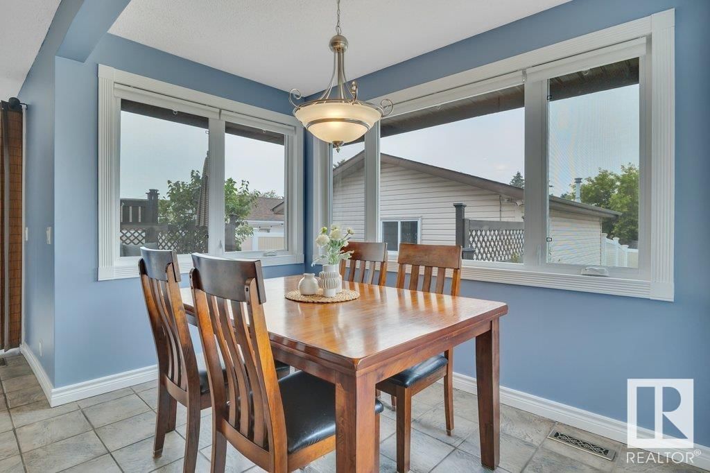 6031 37 AV Image 16