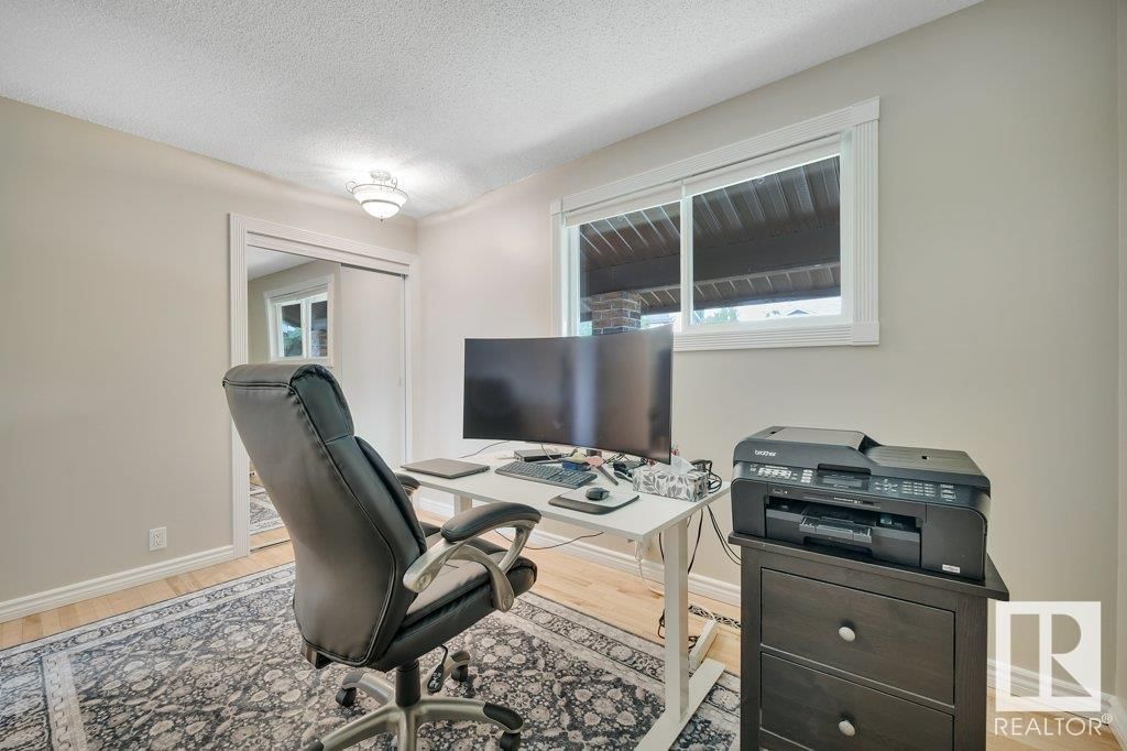 6031 37 AV Image 21