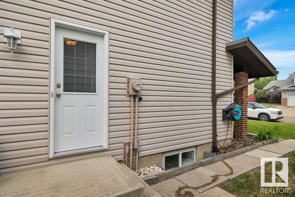 6031 37 AV Image 48