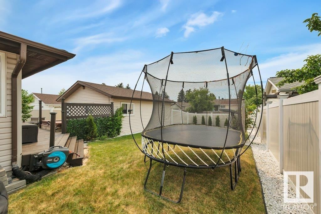 6031 37 AV Image 54