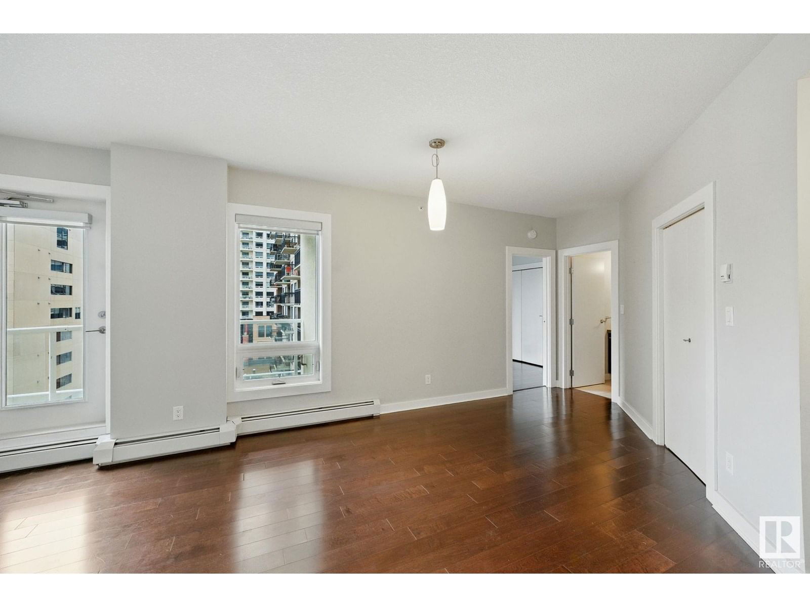 701 - 10152 104 ST NW Image 17