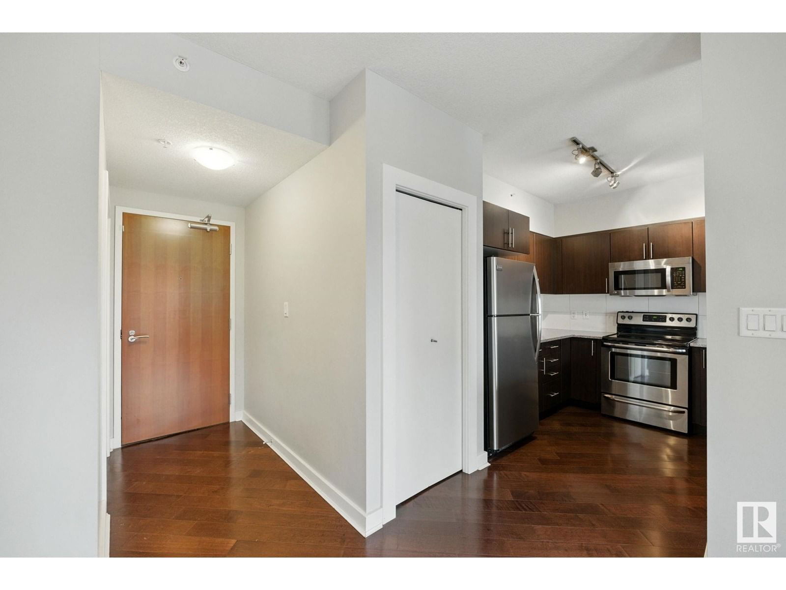 701 - 10152 104 ST NW Image 7