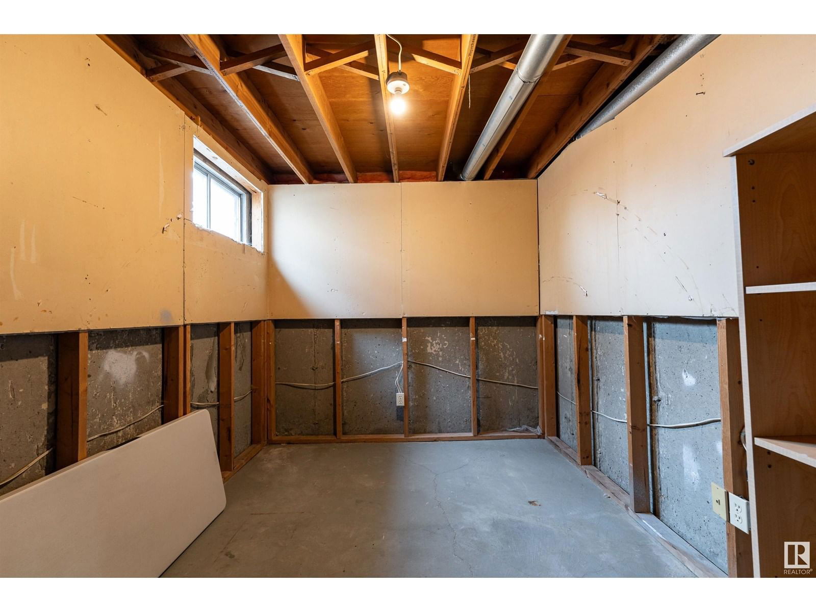 #78 - 7604 29 AV Image 30