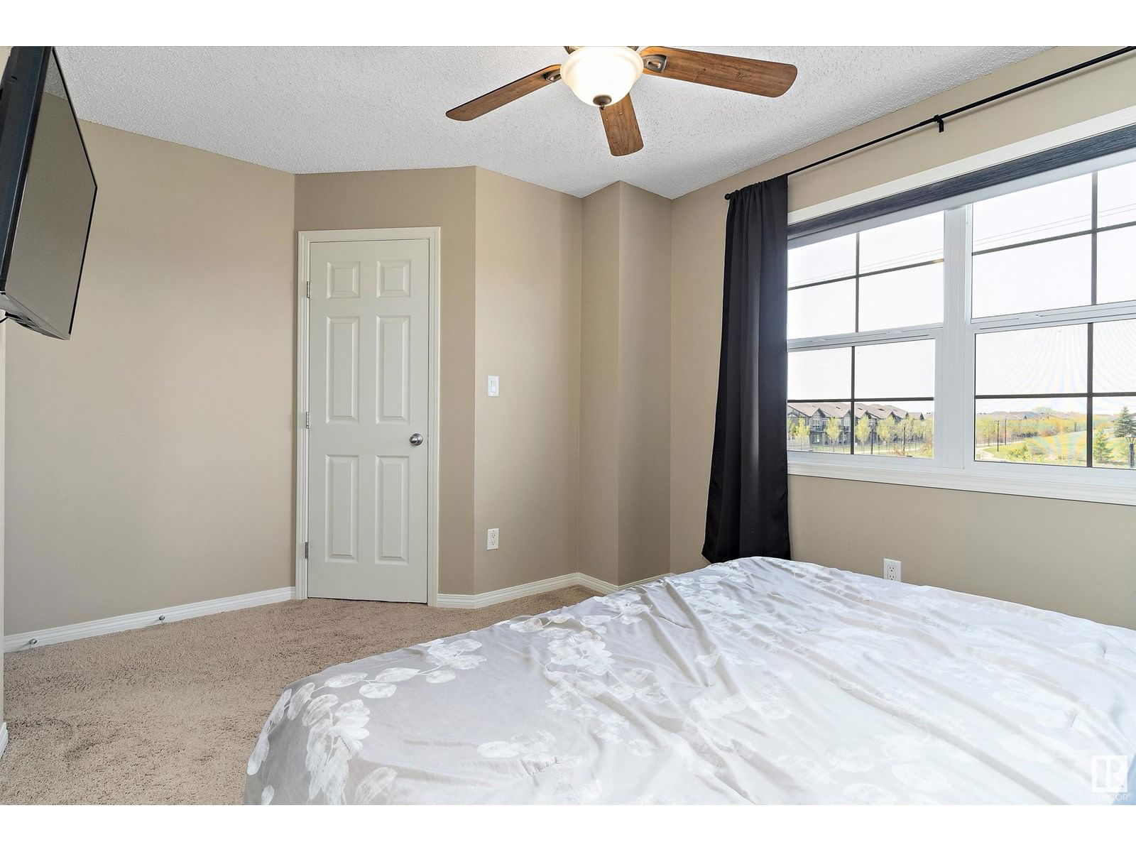 4029 ORCHARDS DR Image 33