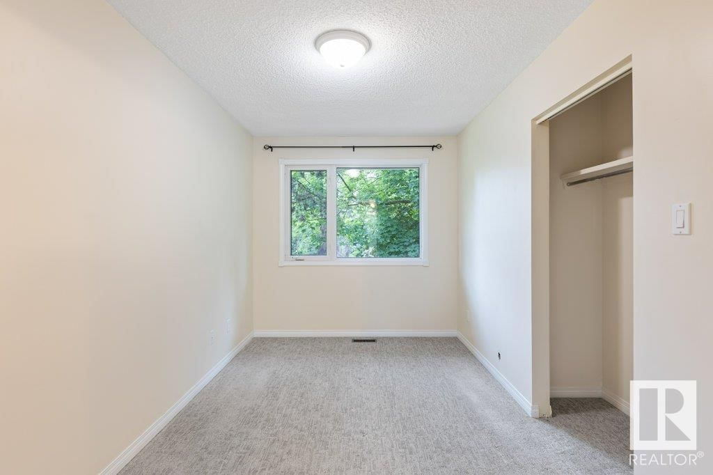 24 LUCERNE CR Image 18