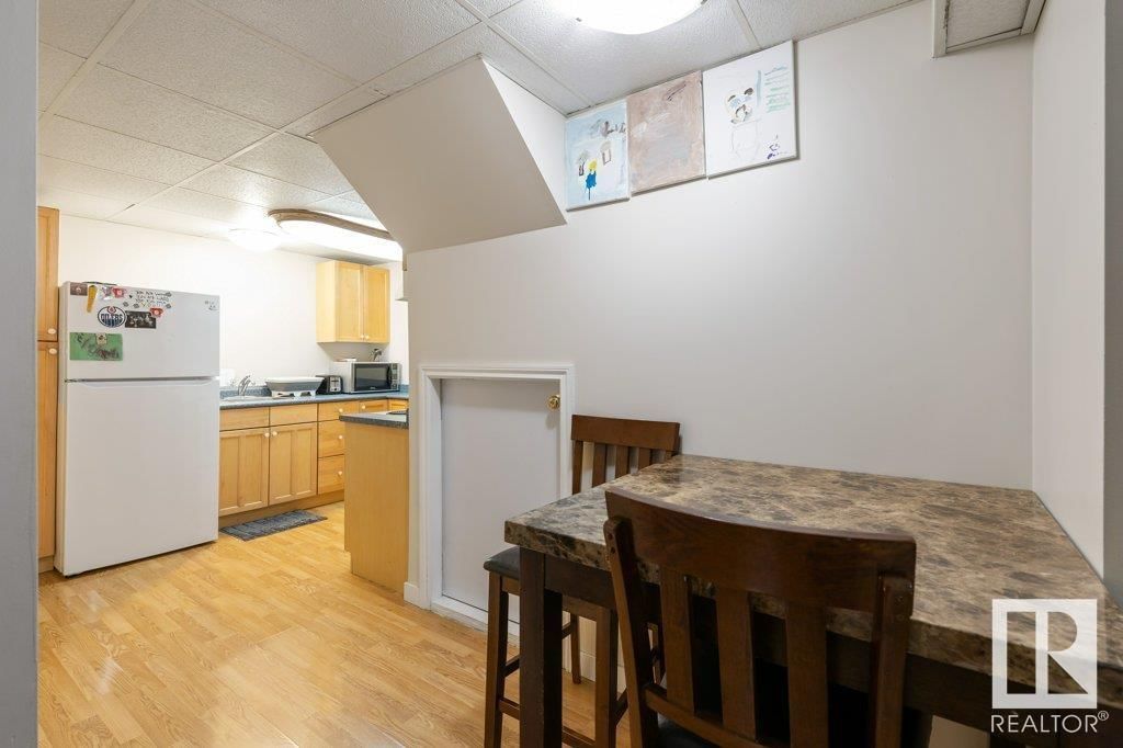 24 LUCERNE CR Image 26