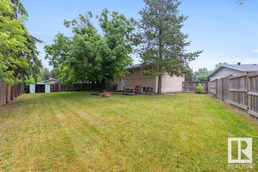 24 LUCERNE CR Image 43
