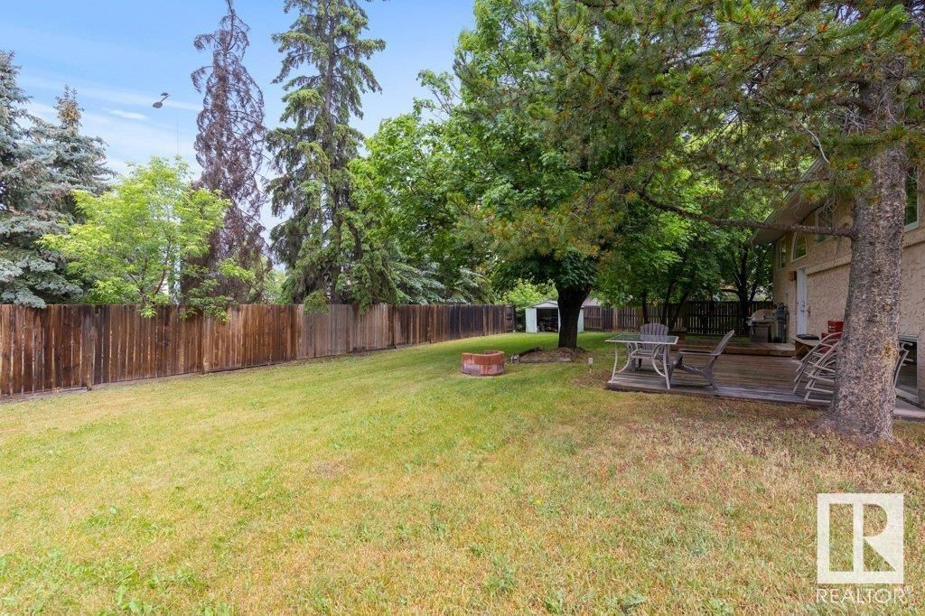 24 LUCERNE CR Image 44