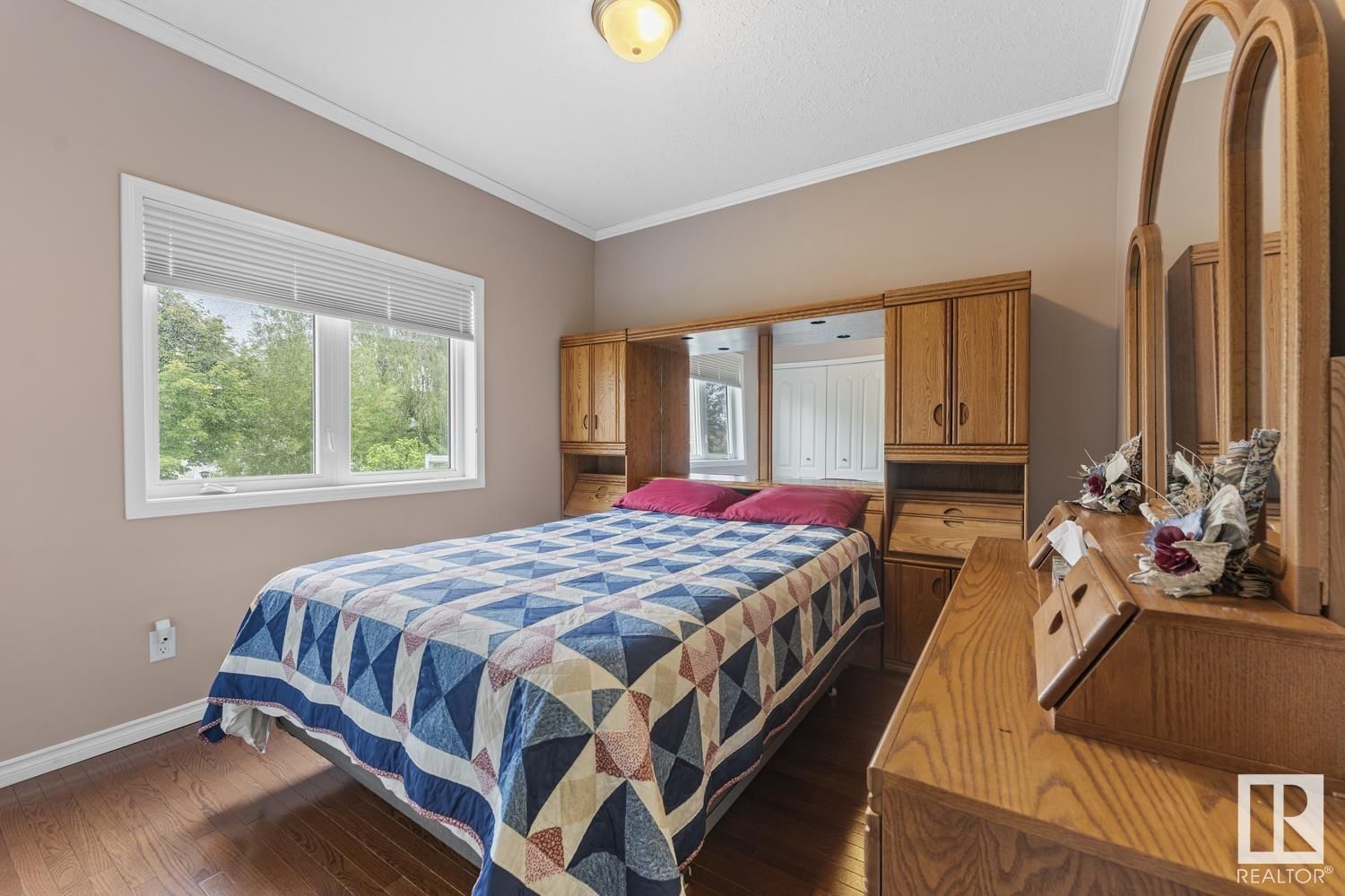 609 26 STREET ST Image 21