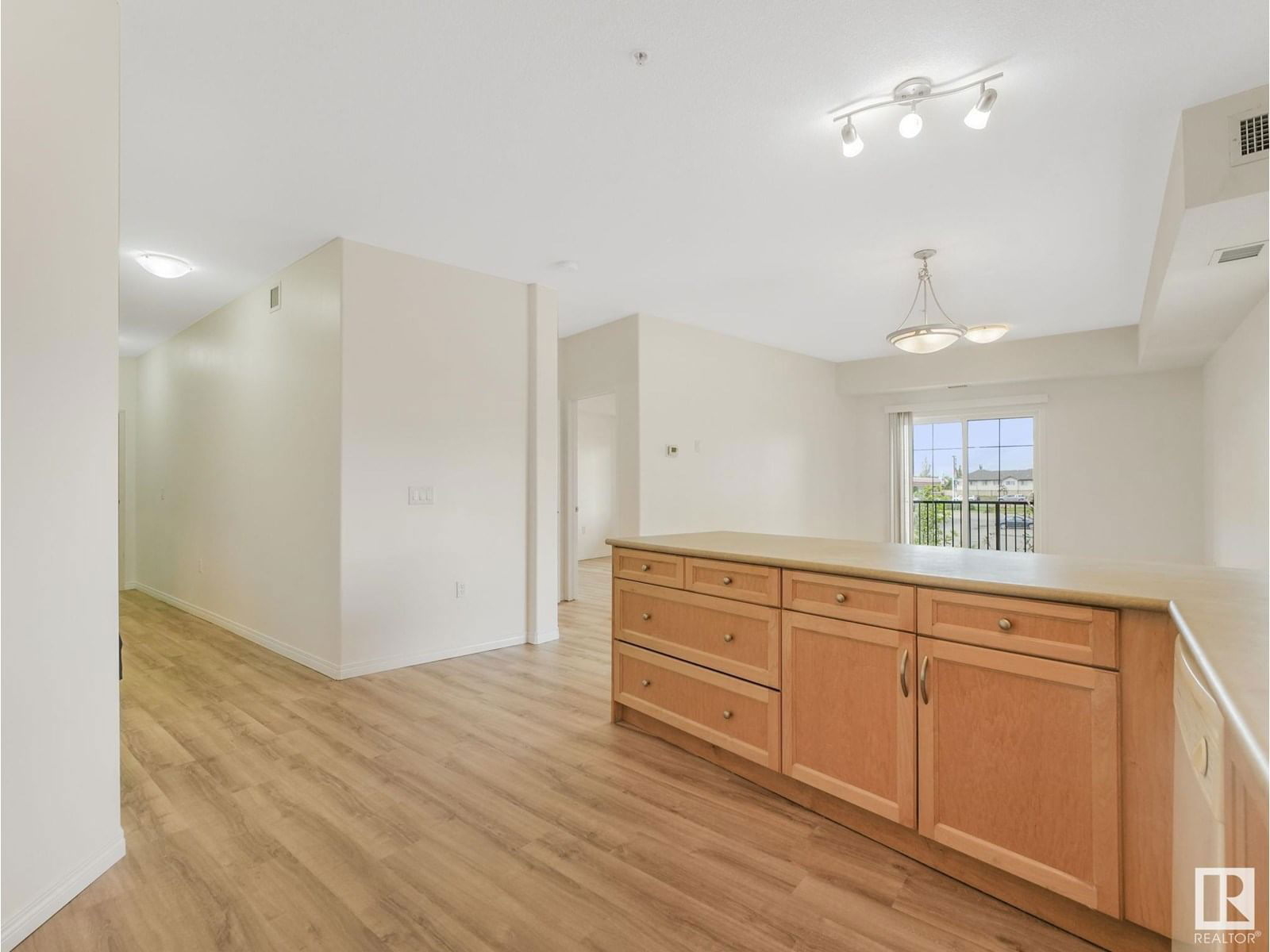 #209 - 105 WEST HAVEN DR Image 10