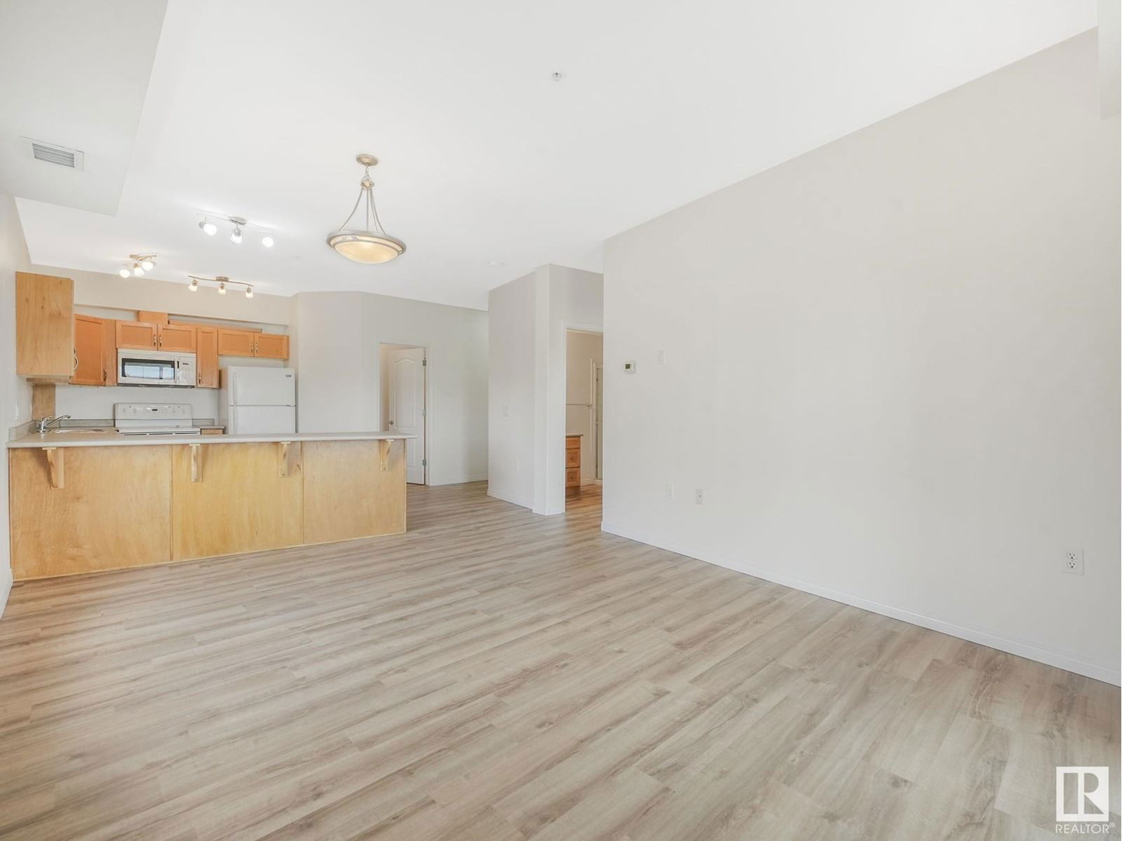 #209 - 105 WEST HAVEN DR Image 12