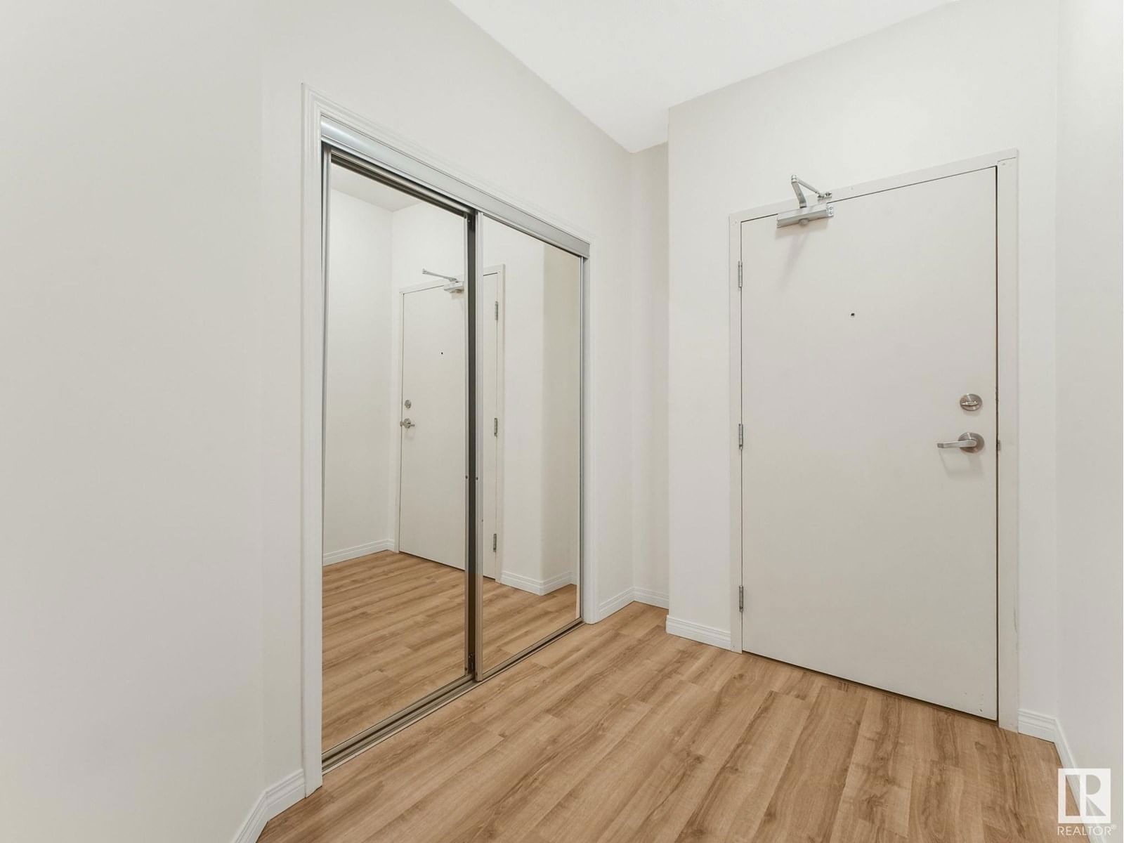 #209 - 105 WEST HAVEN DR Image 3