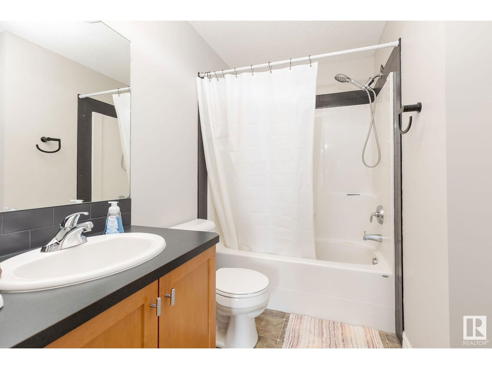 #409 - 3715 WHITELAW LN Image 14