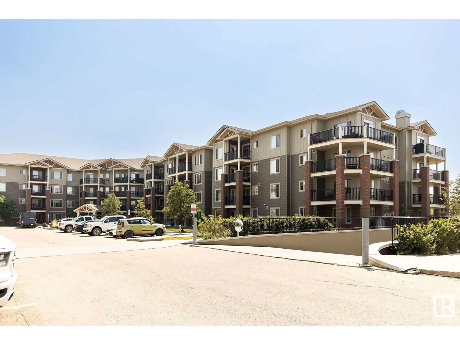 #409 - 3715 WHITELAW LN Image 26