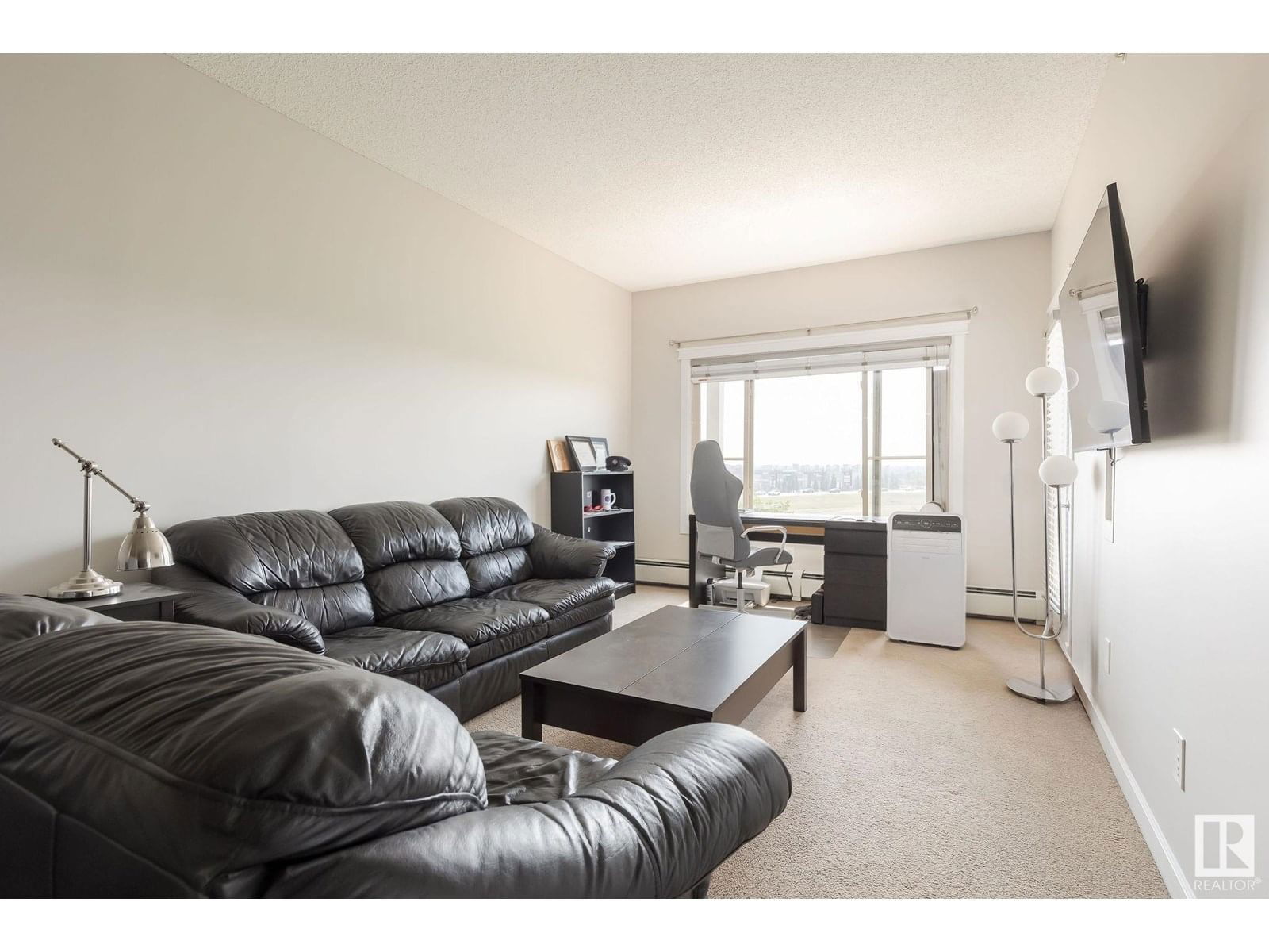 #409 - 3715 WHITELAW LN Image 8