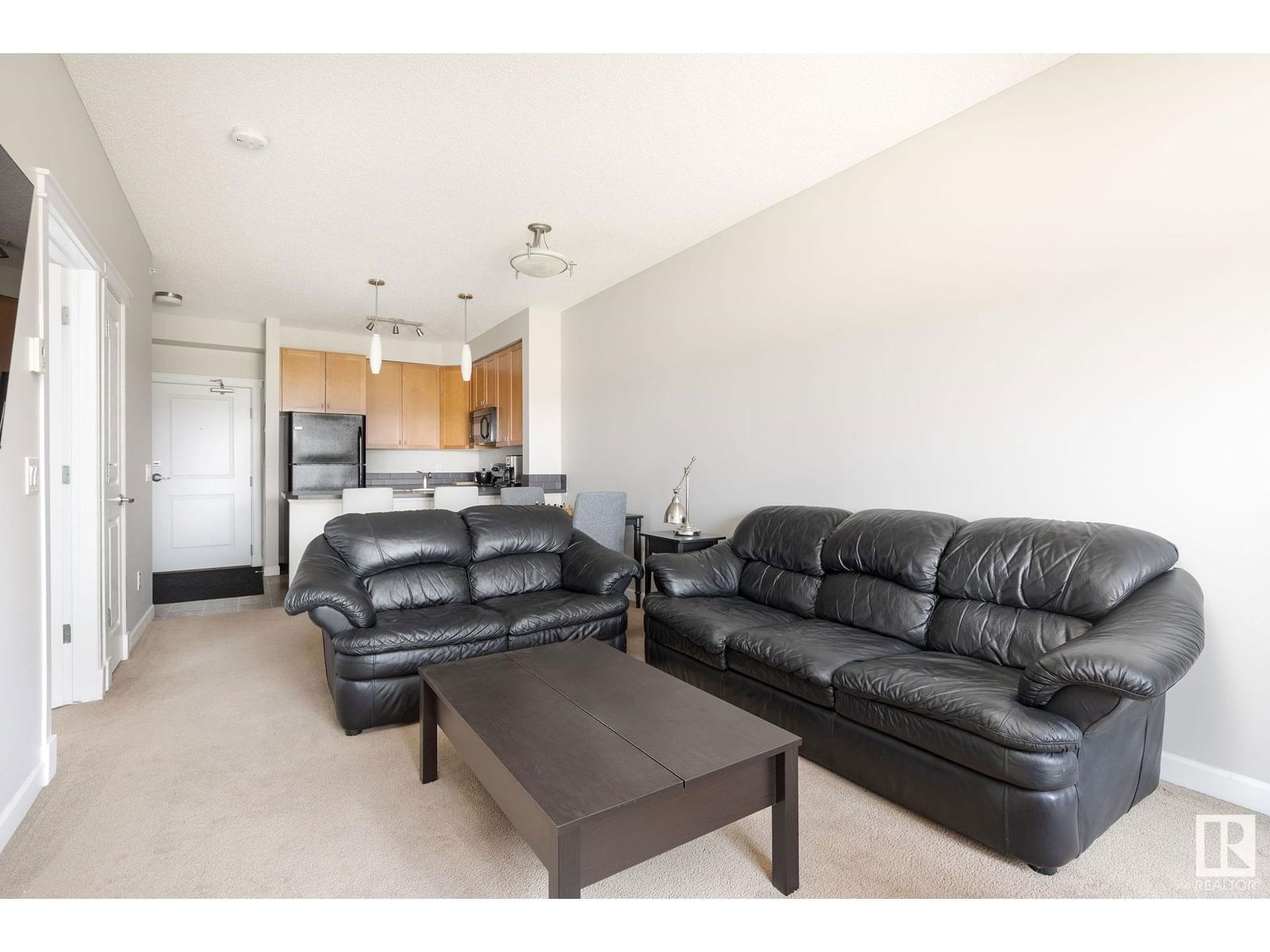 #409 - 3715 WHITELAW LN Image 9