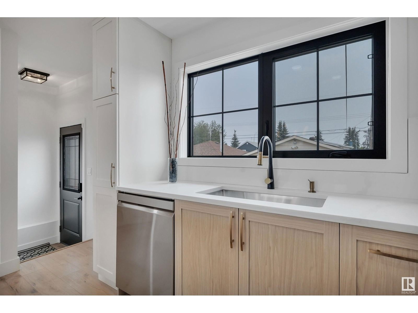 NW - 13515 67 ST Image 15