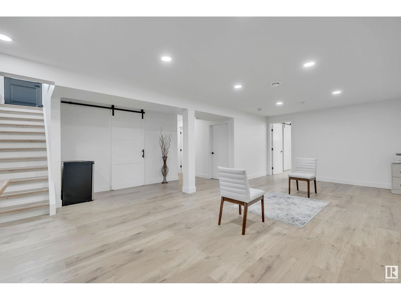 NW - 13515 67 ST Image 30