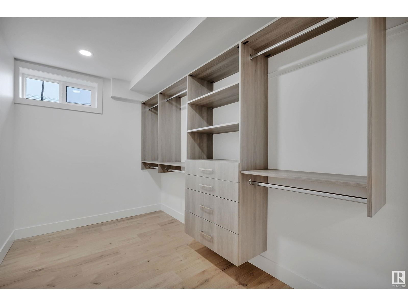 NW - 13515 67 ST Image 36