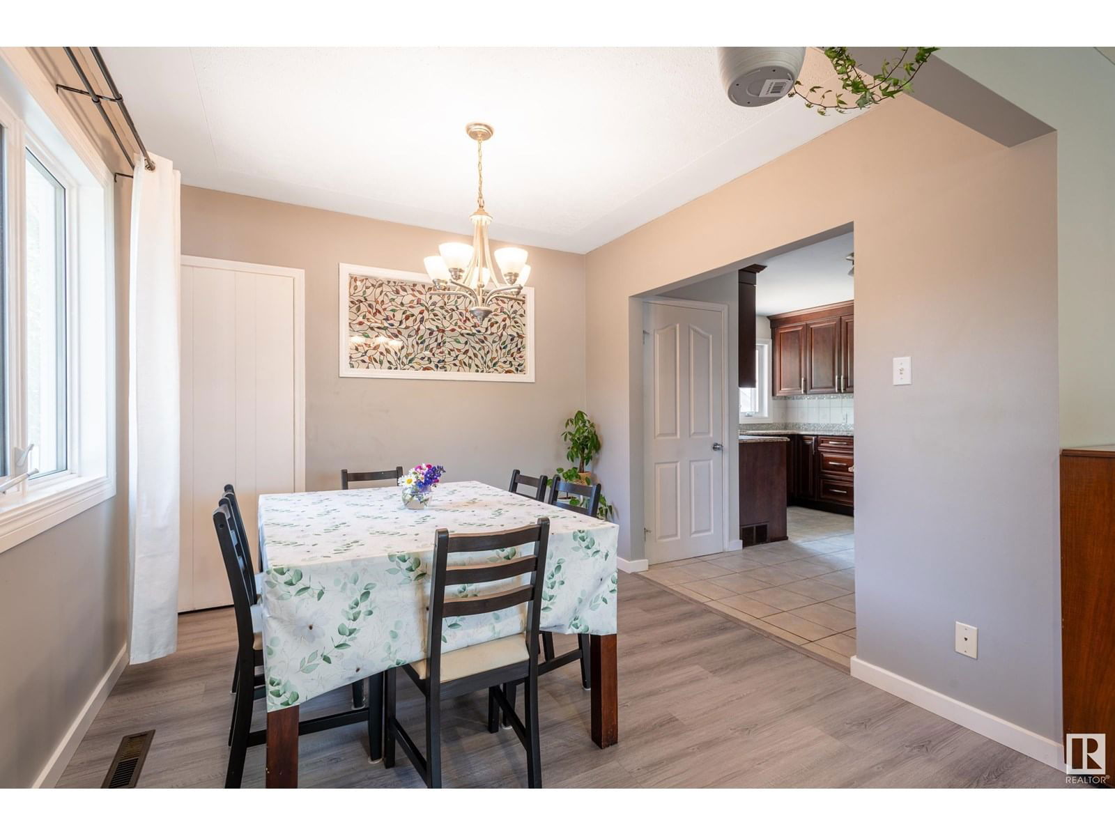 NW - 8803 160 ST Image 13