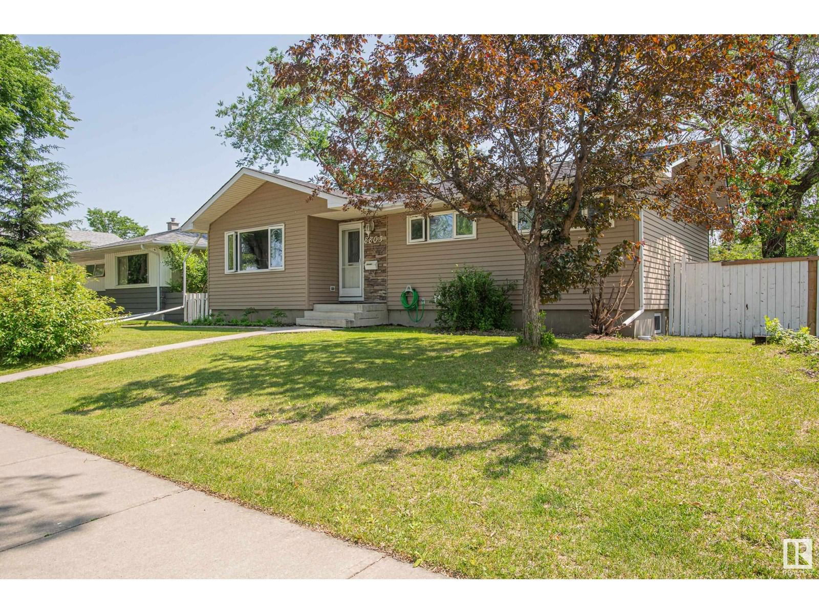 NW - 8803 160 ST Image 2