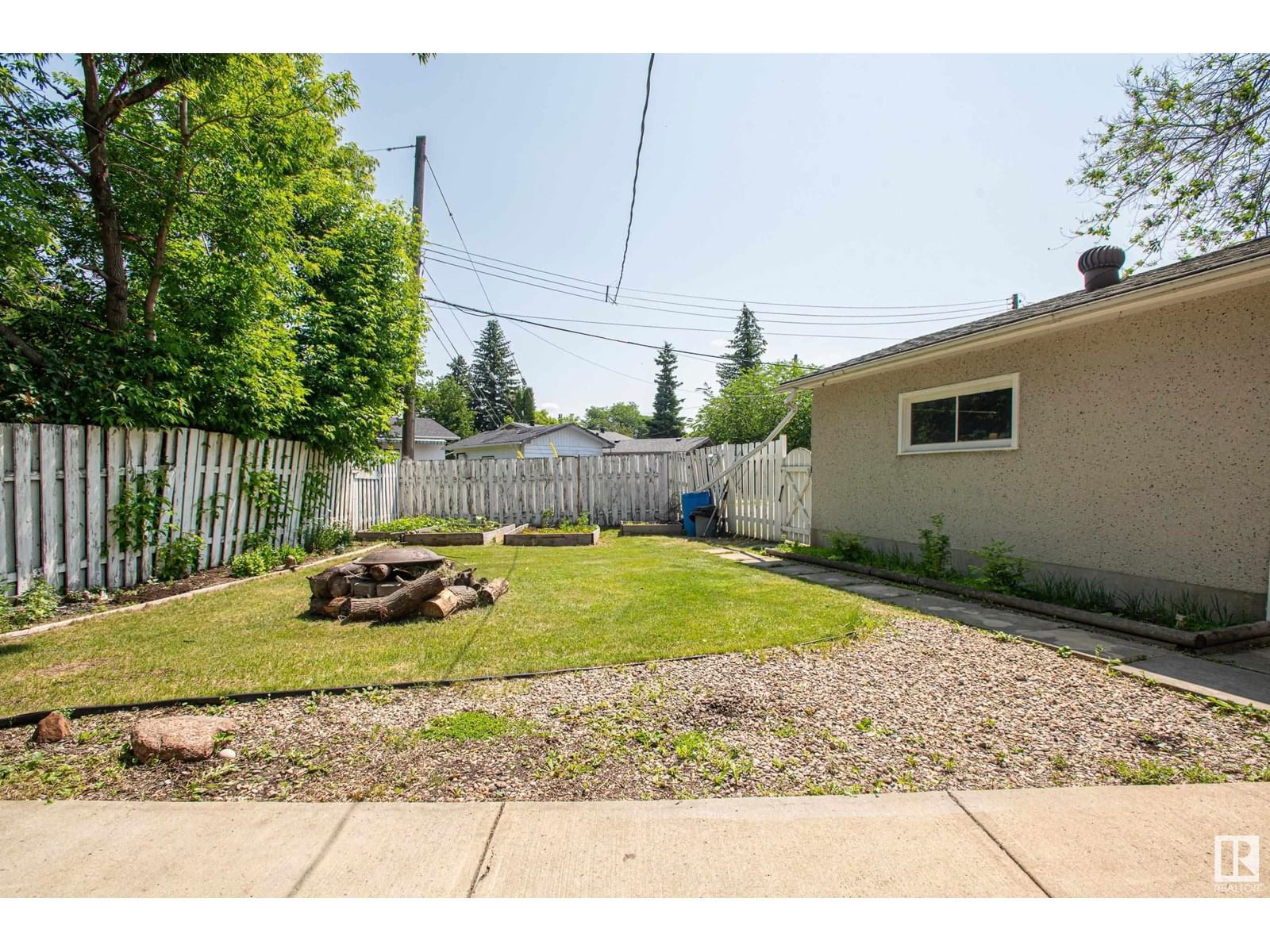 NW - 8803 160 ST Image 44