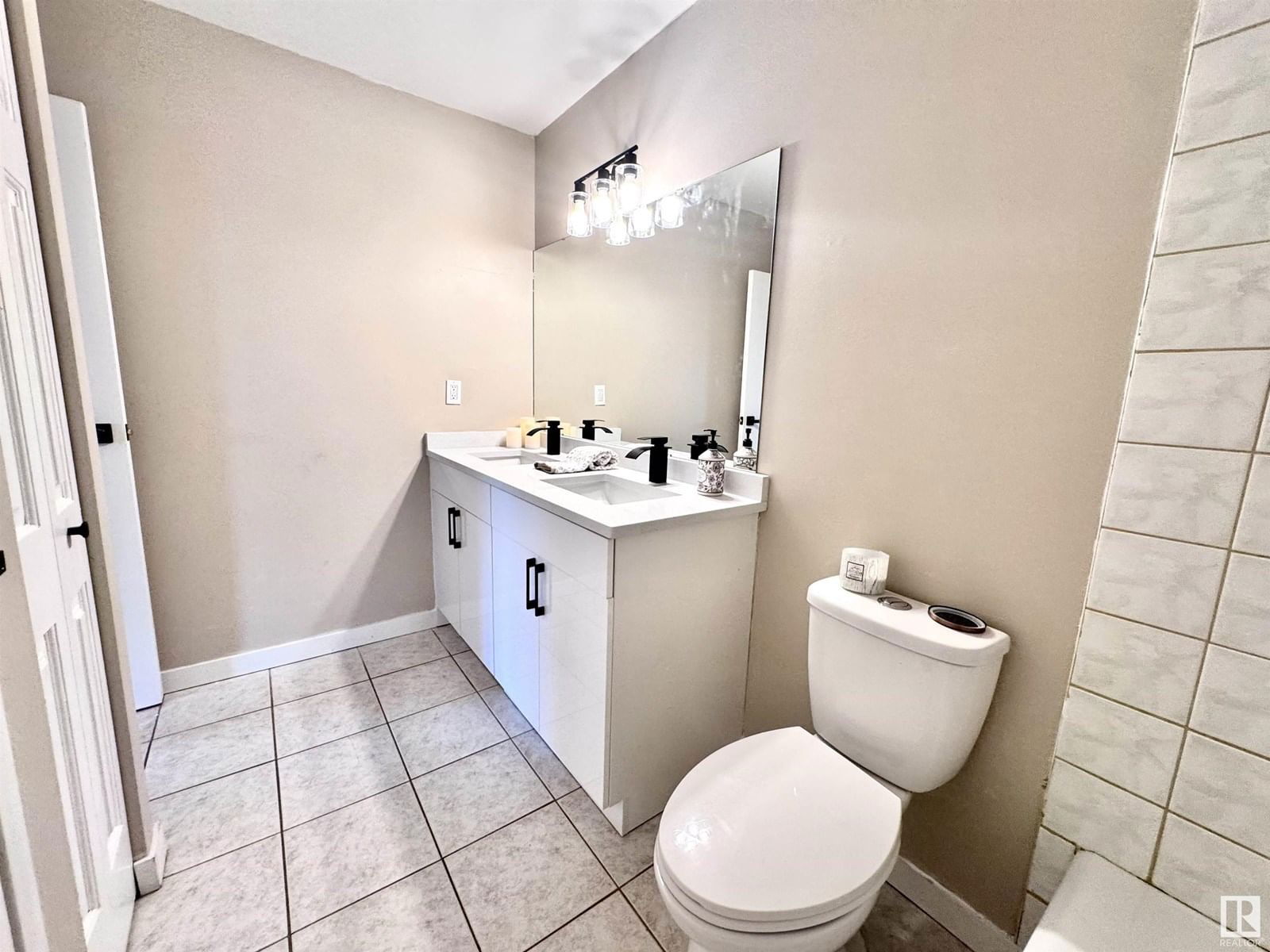 #6 - 2204 118 ST Image 14