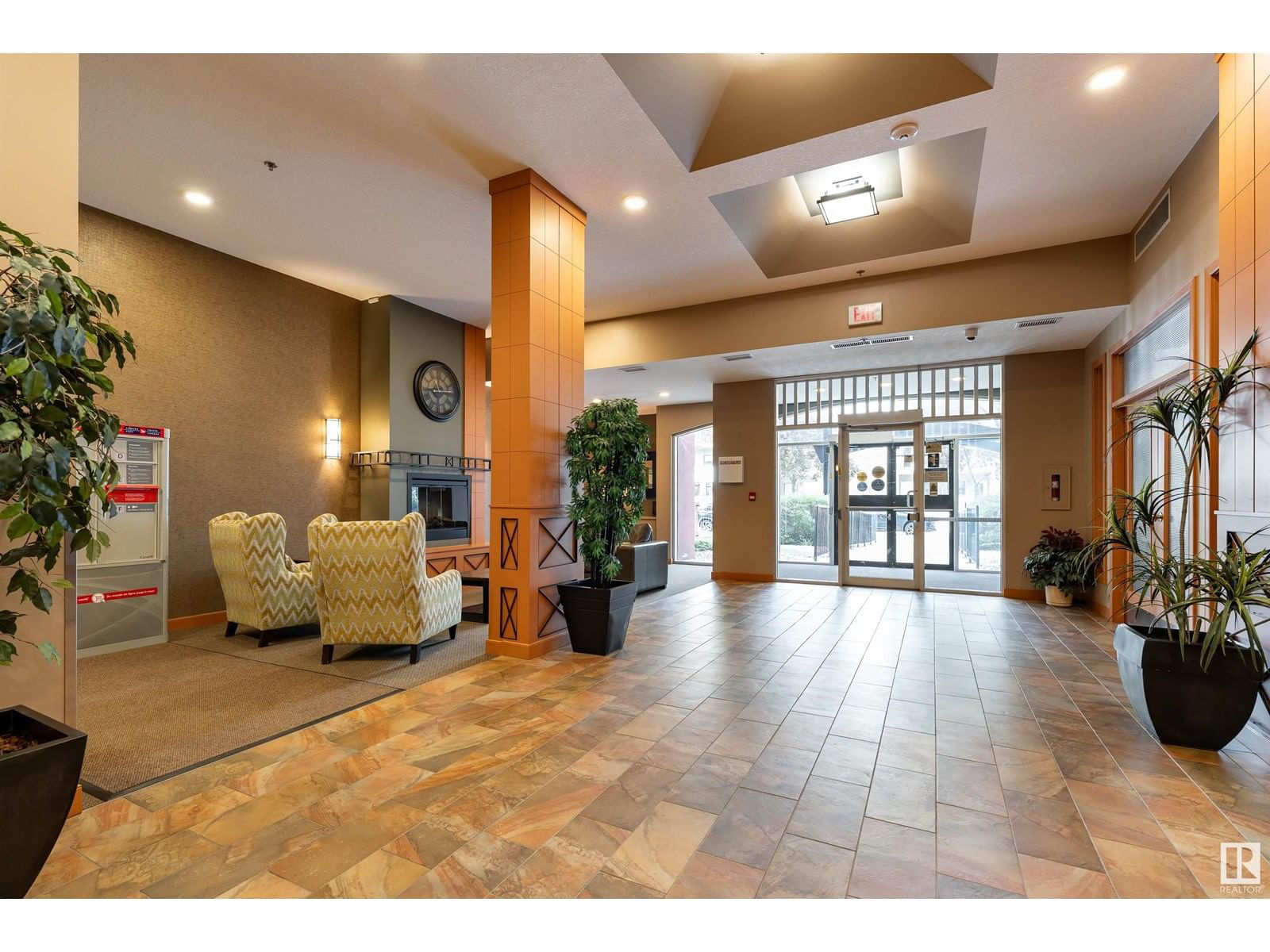 10319 - 903 111 ST NW Image 6