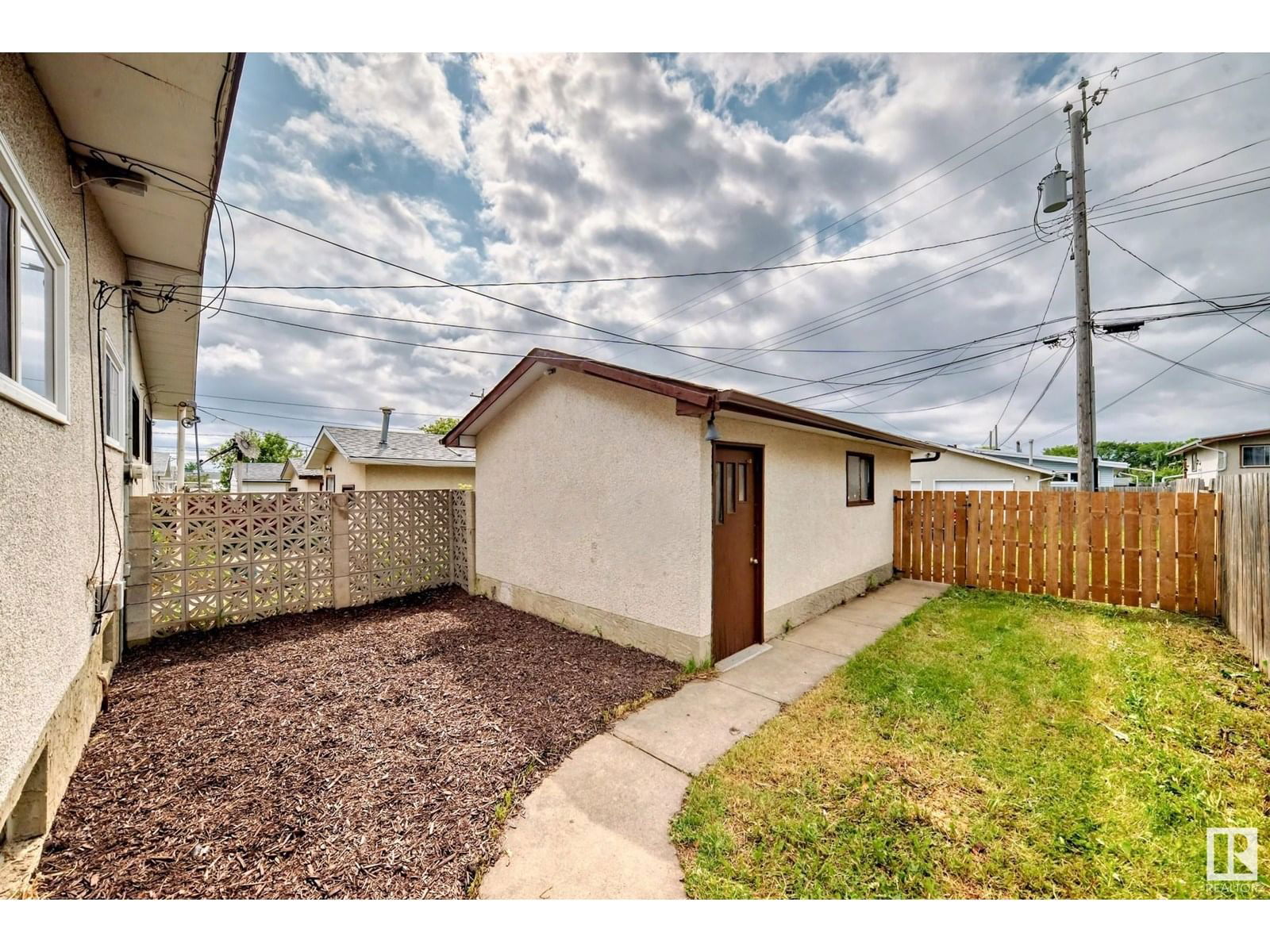 8405 134 AV Image 45