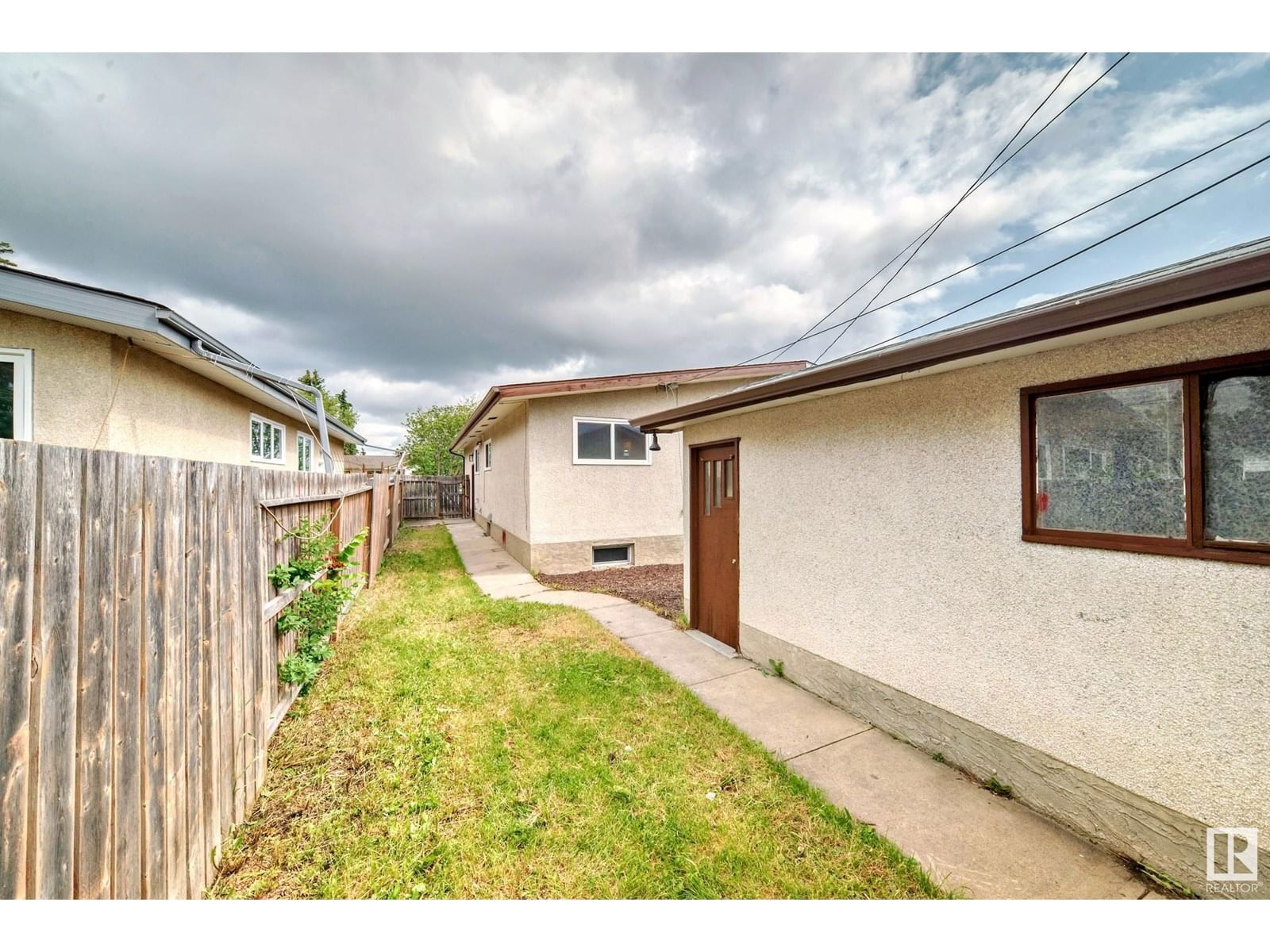 8405 134 AV Image 46