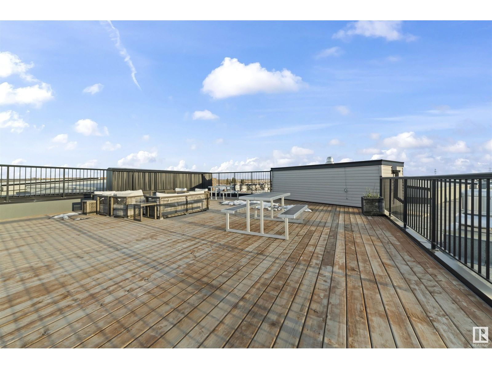 310 - 1506 TAMARACK BV Image 17