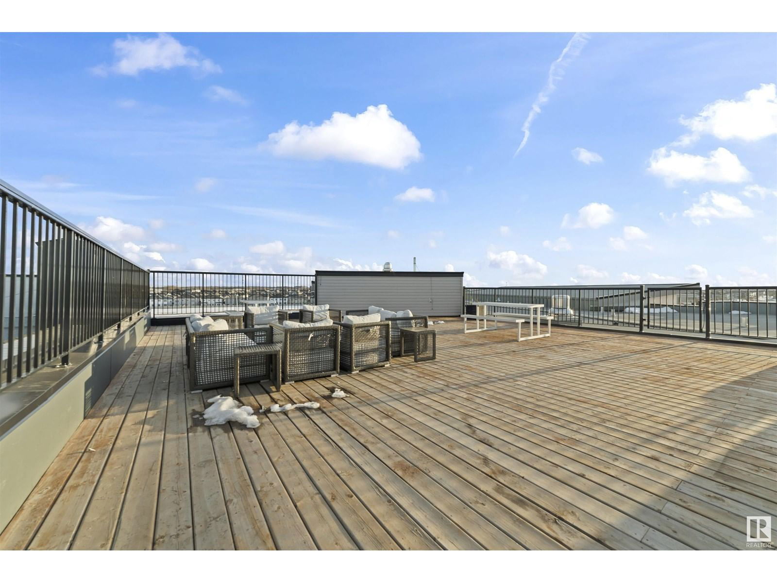 310 - 1506 TAMARACK BV Image 21