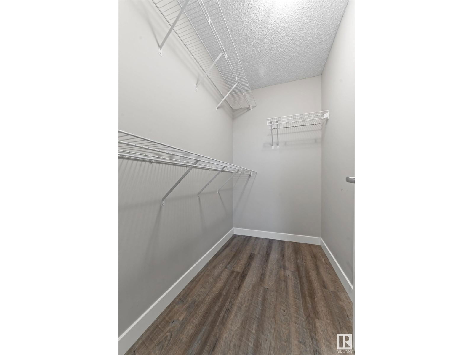 310 - 1506 TAMARACK BV Image 24