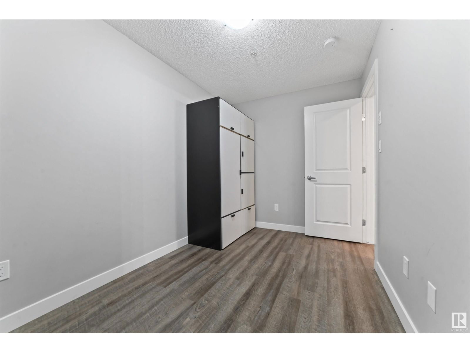 310 - 1506 TAMARACK BV Image 25