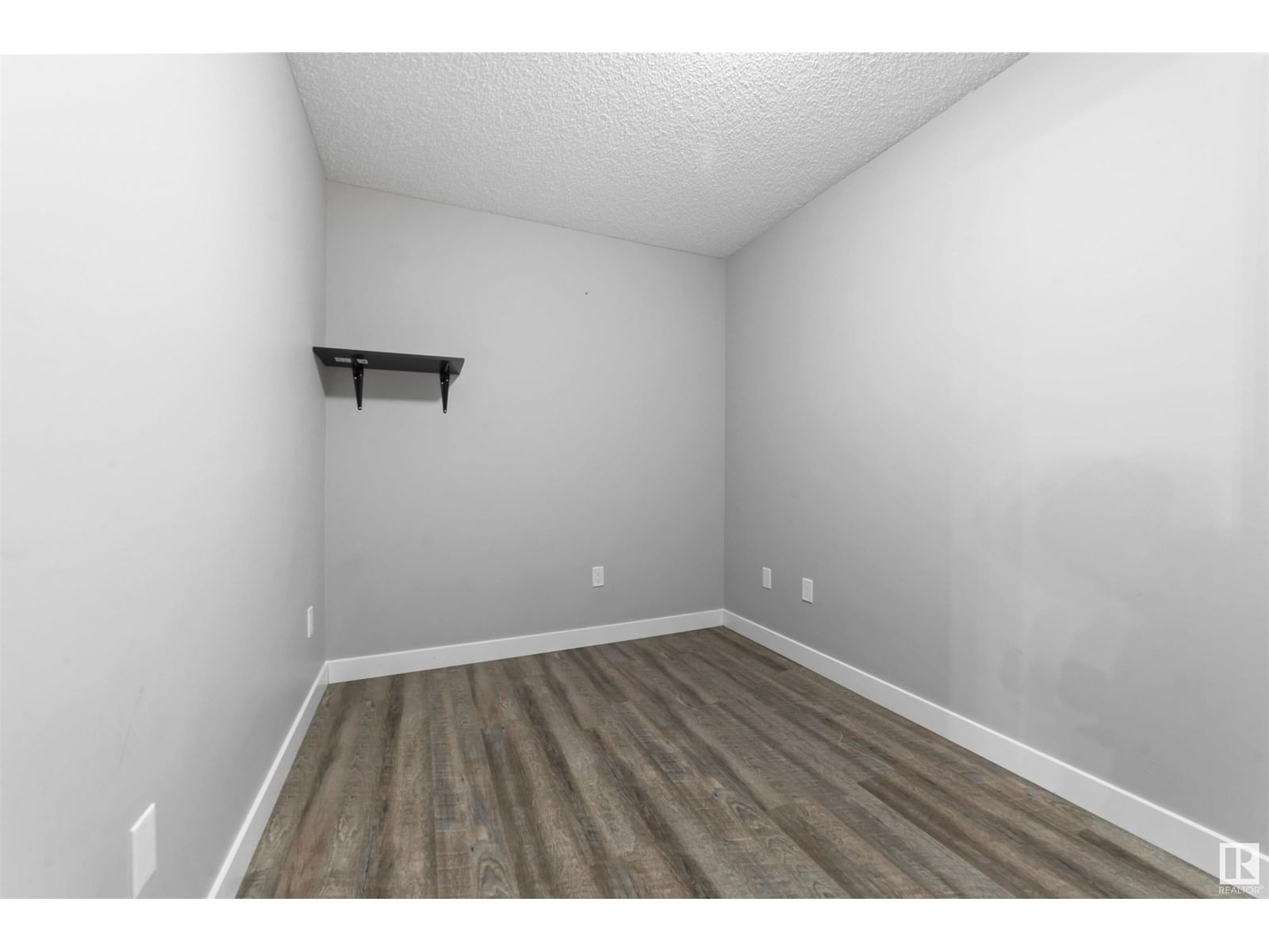 310 - 1506 TAMARACK BV Image 26