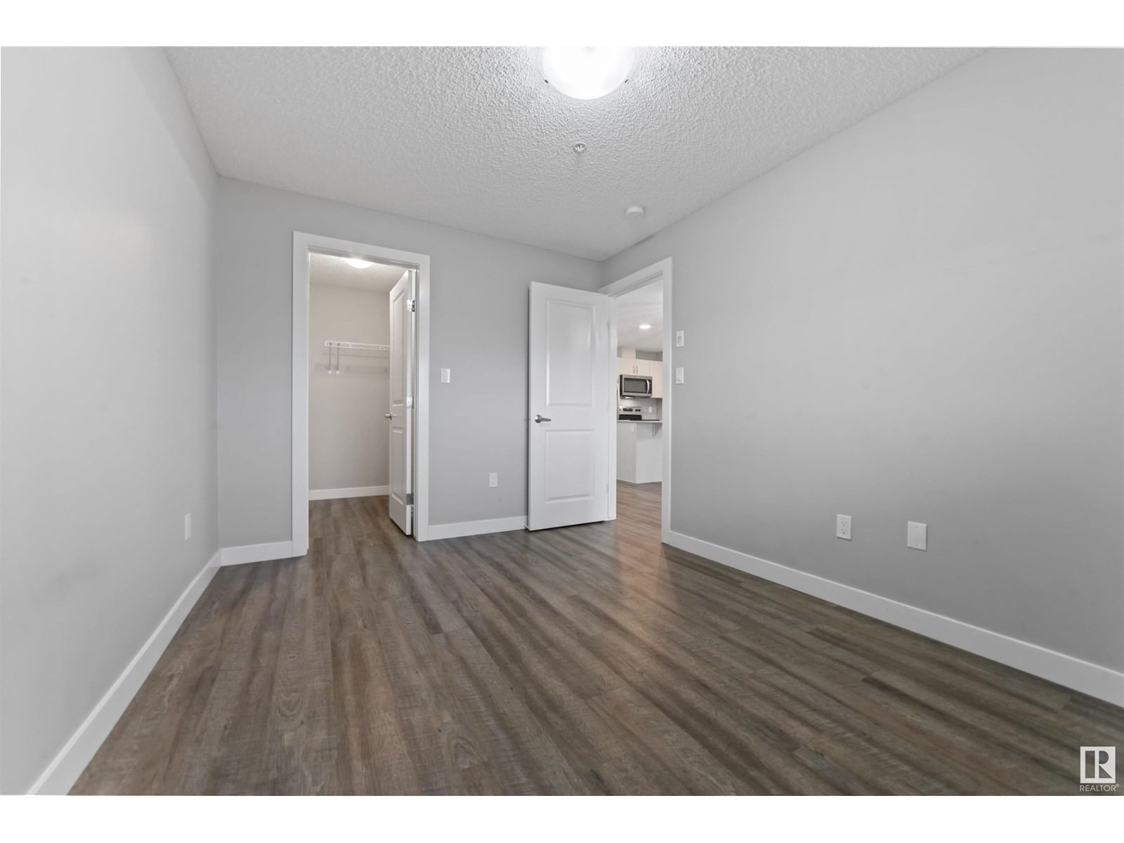 310 - 1506 TAMARACK BV Image 27