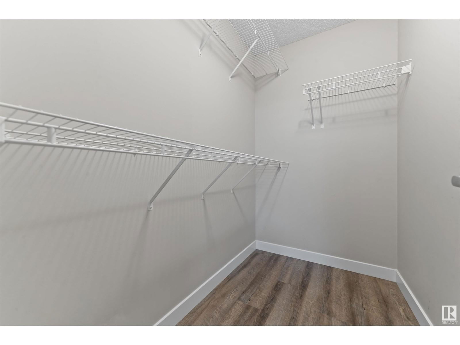 310 - 1506 TAMARACK BV Image 9